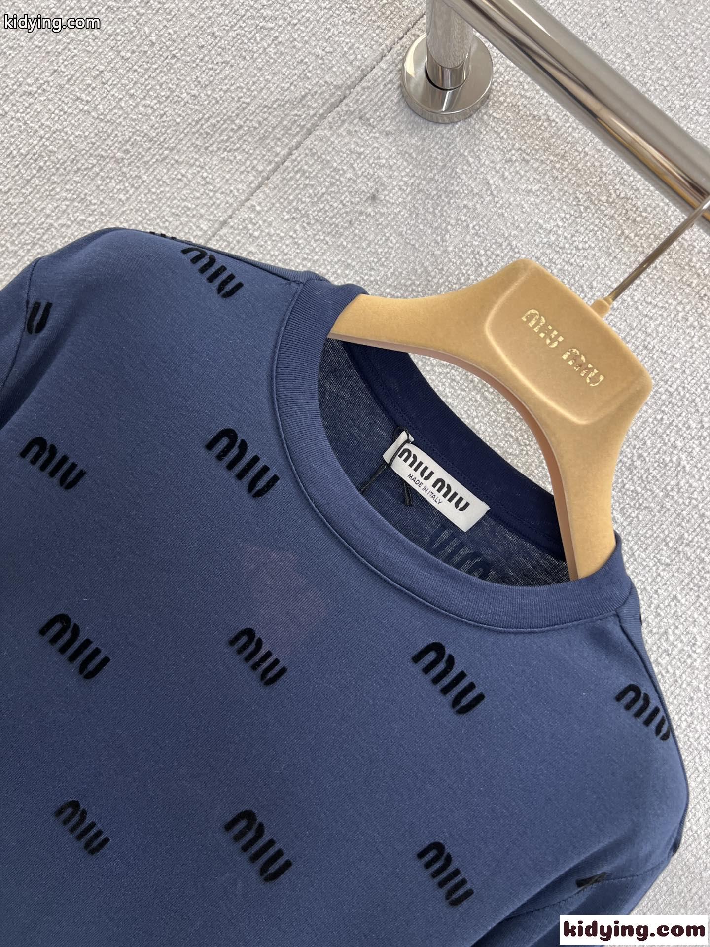 MIU MIU ロゴ総柄 ロングスリーブトップス ミュウミュウ Tシャツ 偽物 ブルー-0