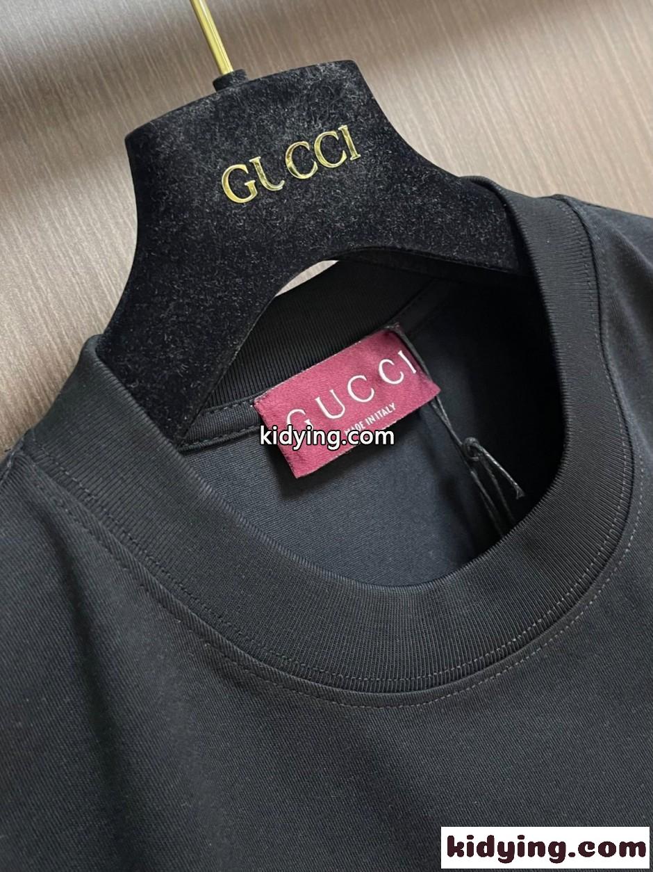 洗練された ロゴ入り 半袖Tシャツ グッチ Tシャツ 偽物 クルーネック-4