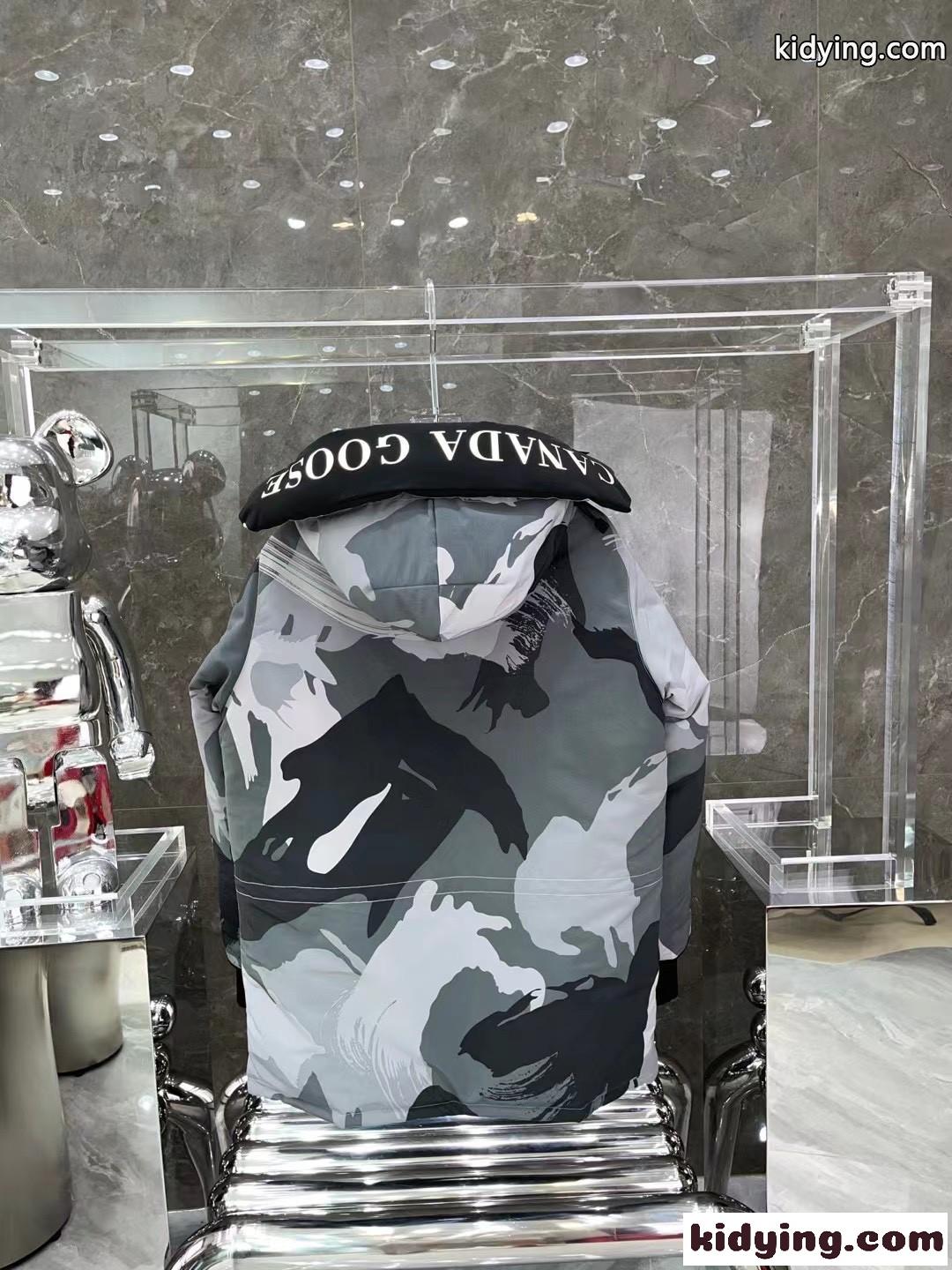 2021秋冬新作 カナダグース 男性用ダウンジャケット コピー 字母襟を贈呈します オオカミの毛 迷彩 白いアヒル羽毛-4