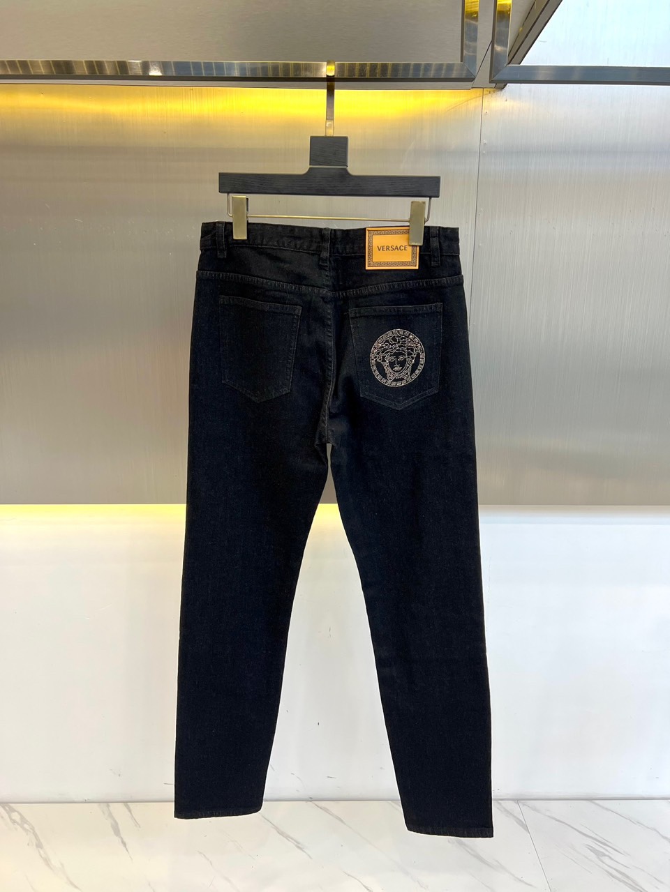 シンプル 合わせやすい ヴェルサーチェ ジーンズ 偽物 デニムパンツ-0