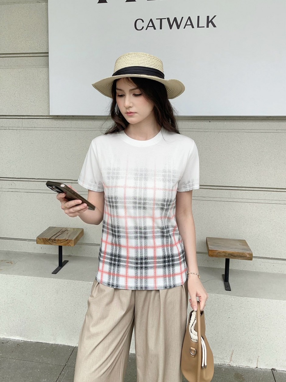 グラデーションチェック クルーネック 半袖Tシャツ バーバリー Tシャツ 偽物 ホワイト-4