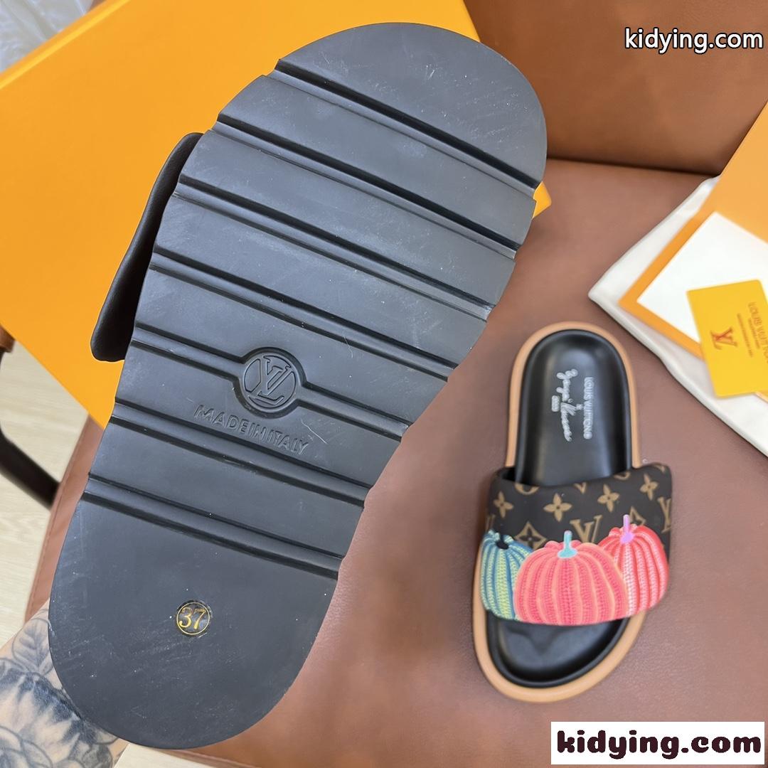 LV × YK プールピロー・ライン ミュール ルイ・ヴィトン サンダル コピー レディース-4