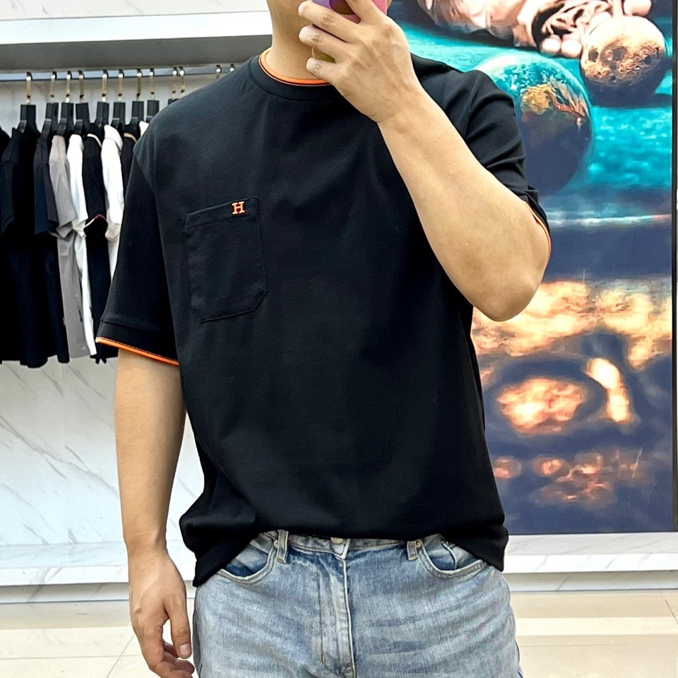 カジュアル リラックス 半袖Tシャツ エルメス Tシャツ 偽物 クルーネック ブラック-1