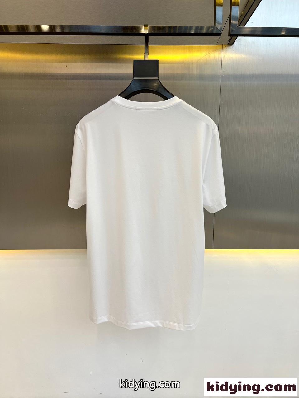 サルヴァトーレ・フェラガモ Tシャツ コピー シンプル ロゴ入り 半袖Tシャツ ホワイト-4