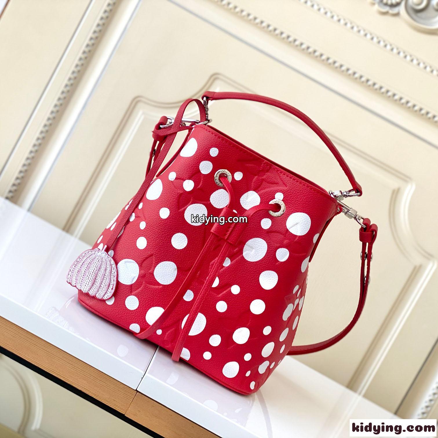 人気 新作 おしゃれ LV × YK ネオノエ BB ルイ・ヴィトン バッグ コピー バケットバッグ レッド-0