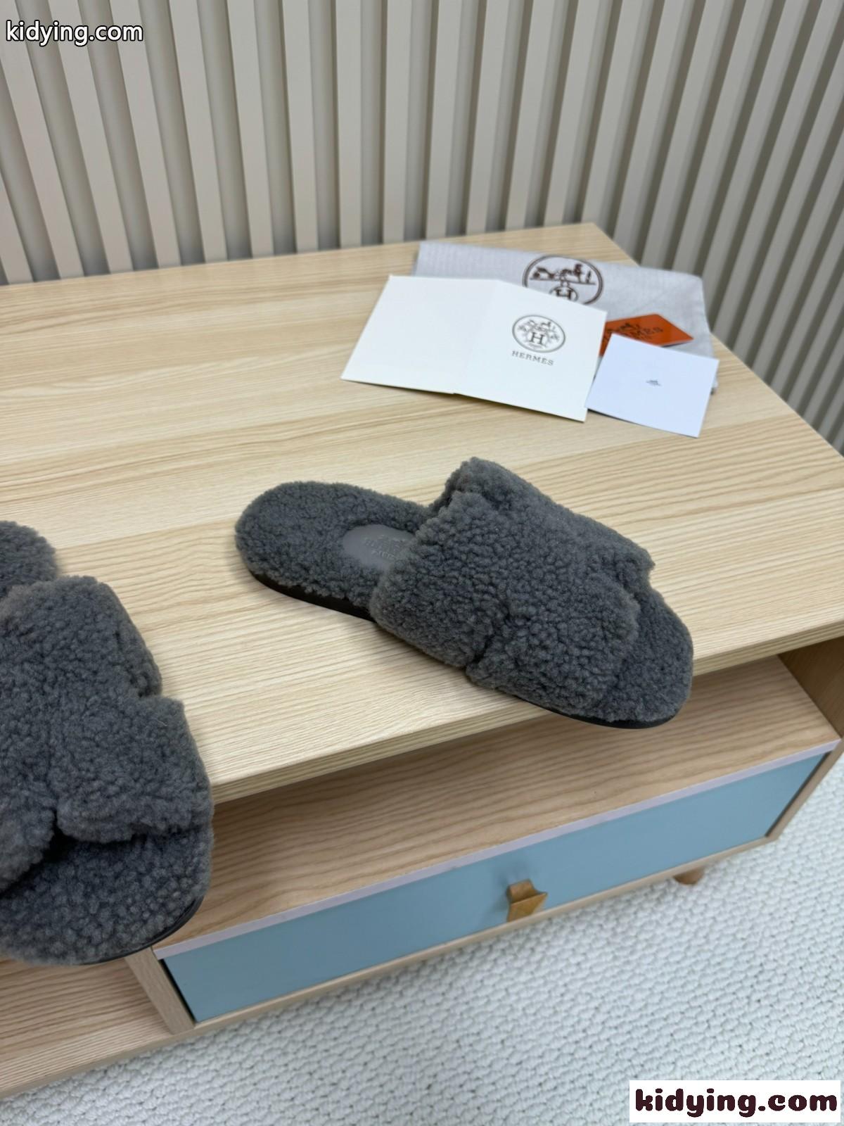 もこもこ オラン サンダル エルメス スーパーコピー 履き心地抜群 メンズシューズ-1