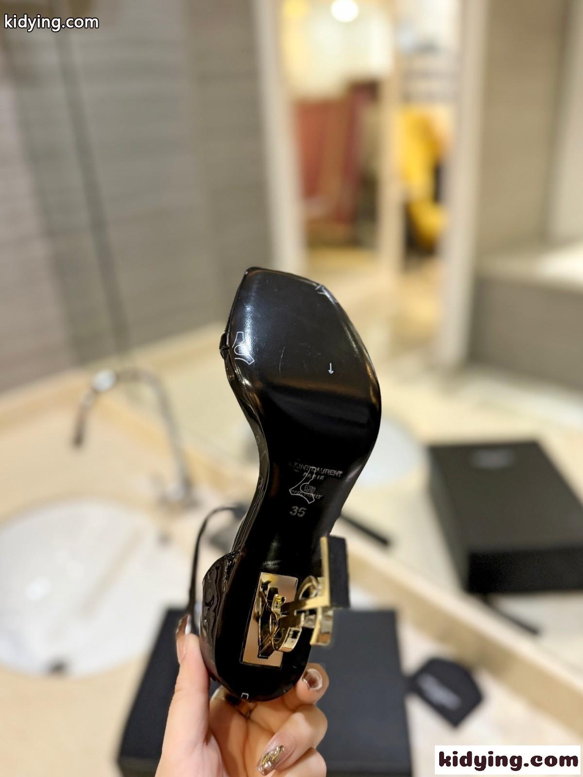 注目される YSLロゴ オピウム サンダル イヴ・サンローラン サンダル コピー-3