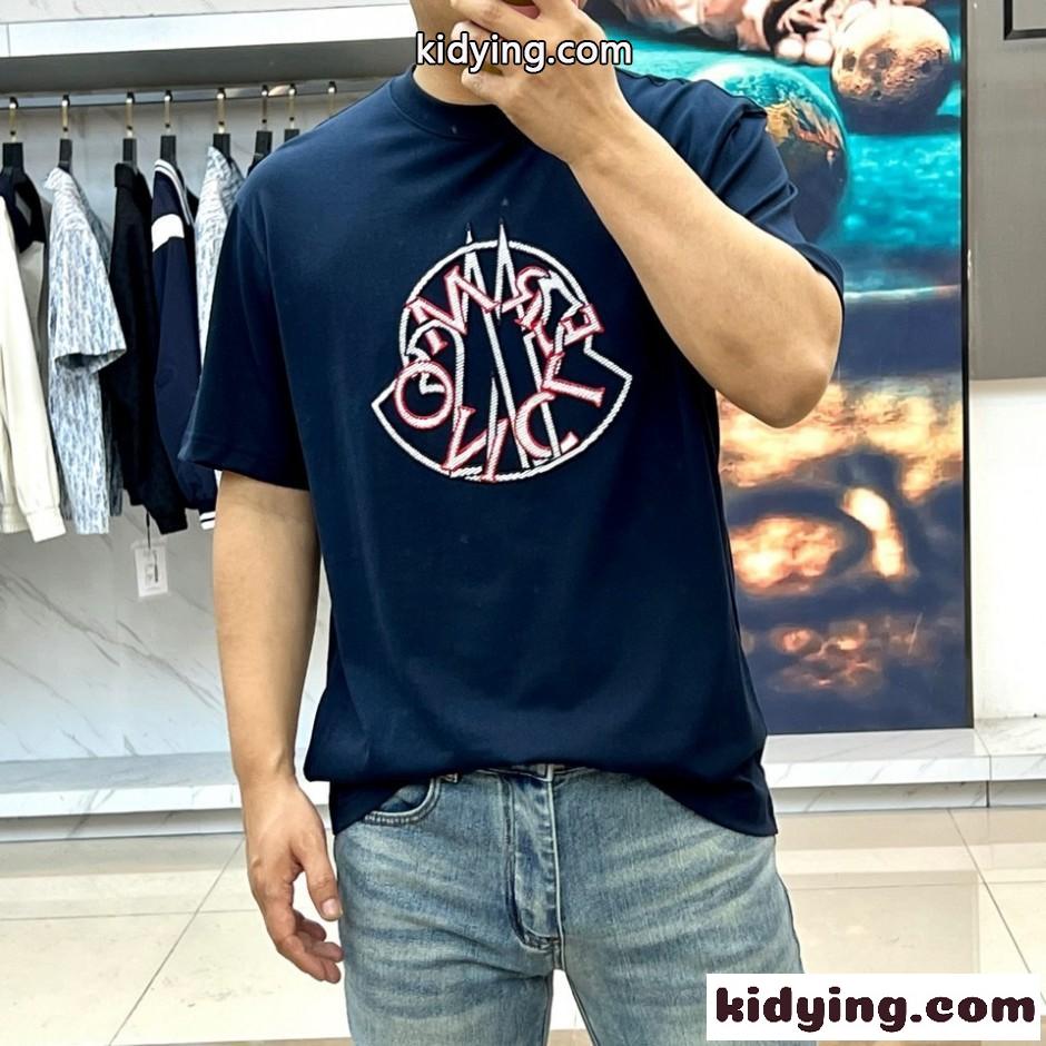 定番 カジュアル ロゴ クルーネック 半袖Tシャツ モンクレール Tシャツ 偽物 ネイビー-1