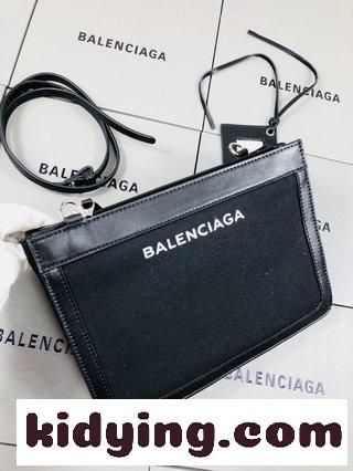 バレンシアガ 黒バッグ パリの名門Balenciaga Bazar shopperはバッグ(斜めに掛けられる)を手に持ちます コピー-0