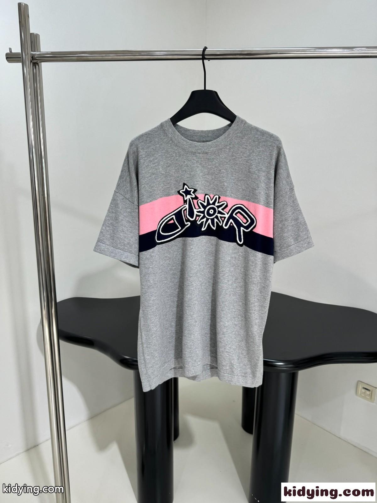 大人カジュアルクルーネック半袖Tシャツ クリスチャン・ディオール Tシャツ コピー グレー-0