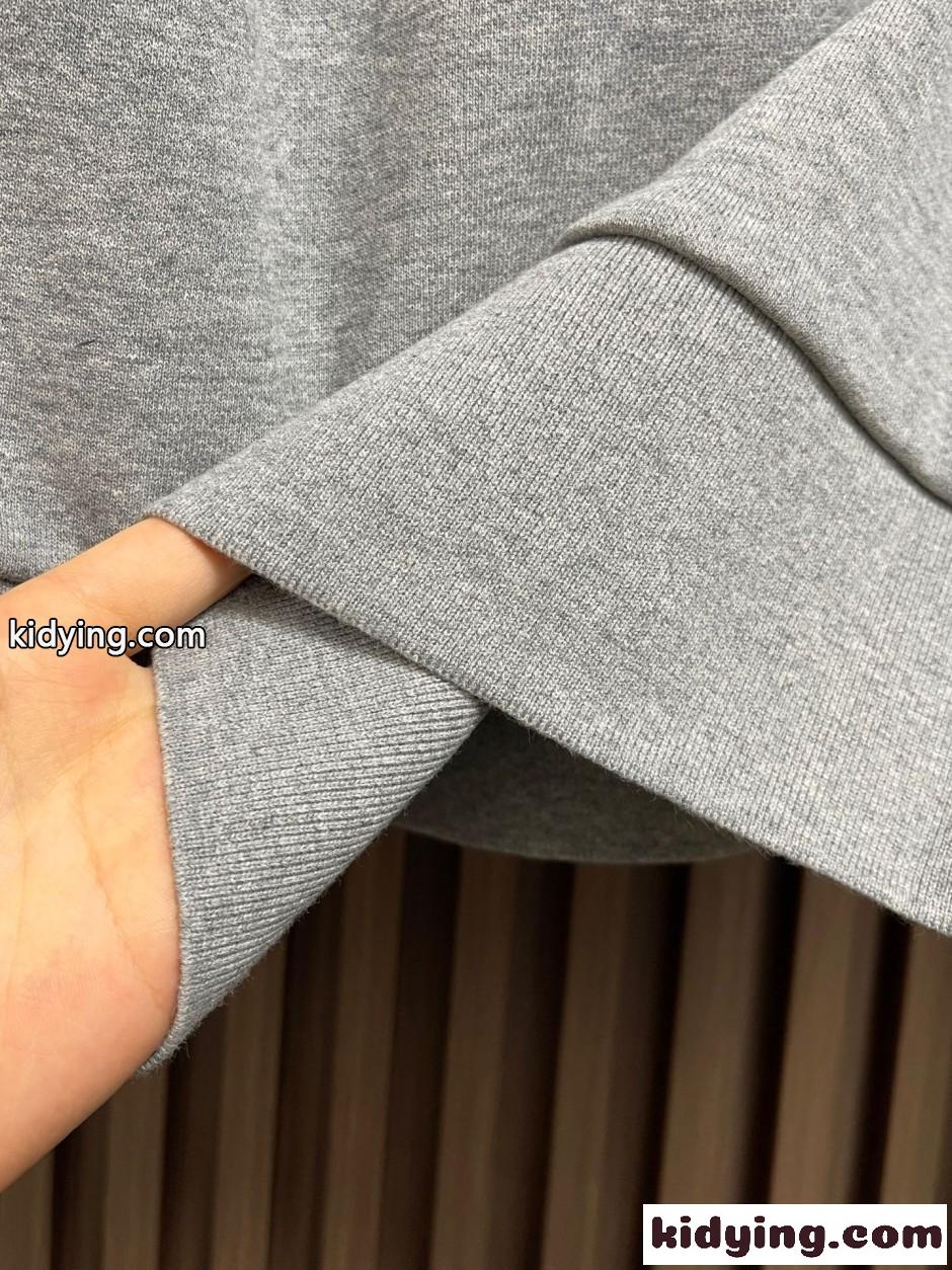 スタイリッシュ カジュアル スウェットシャツ トムブラウン Tシャツ 偽物 グレー-4