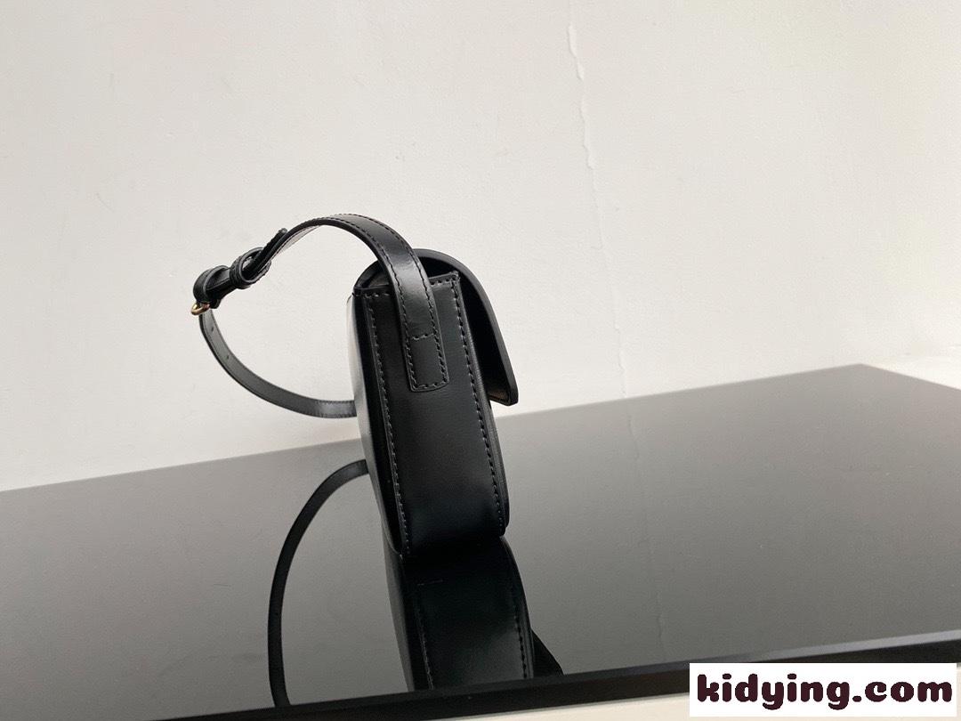 セリーヌ バッグ 人気 コピー コンパクト シンプル 上品 高級感 カーフスキン ショルダーバッグ-4