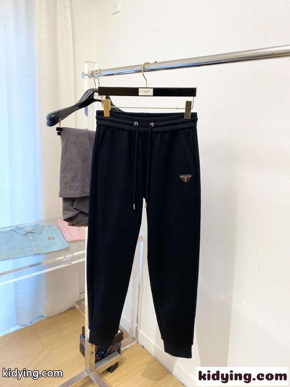 おしゃれ カジュアル スウェットパンツ プラダ パンツ 偽物 ロゴ入り 合わせやすい-1