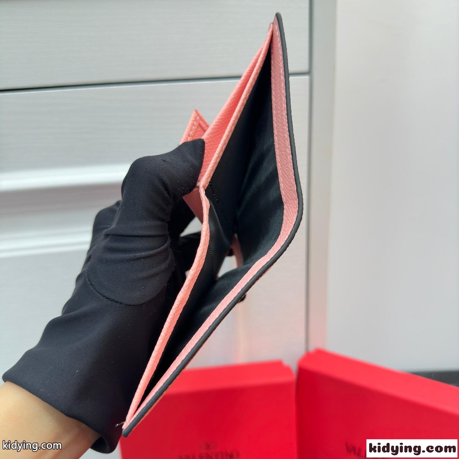 Vロゴ シグネチャー コンパクトウォレット ヴァレンティノ 財布 コピー ピンク-3
