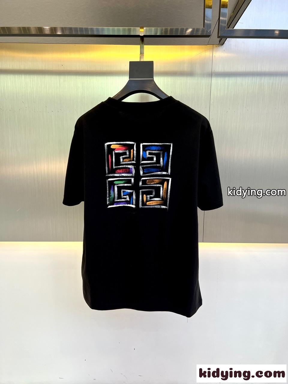 ジバンシィ Tシャツ コピー 着心地いい コットン クルーネック 半袖Tシャツ ブラック-4