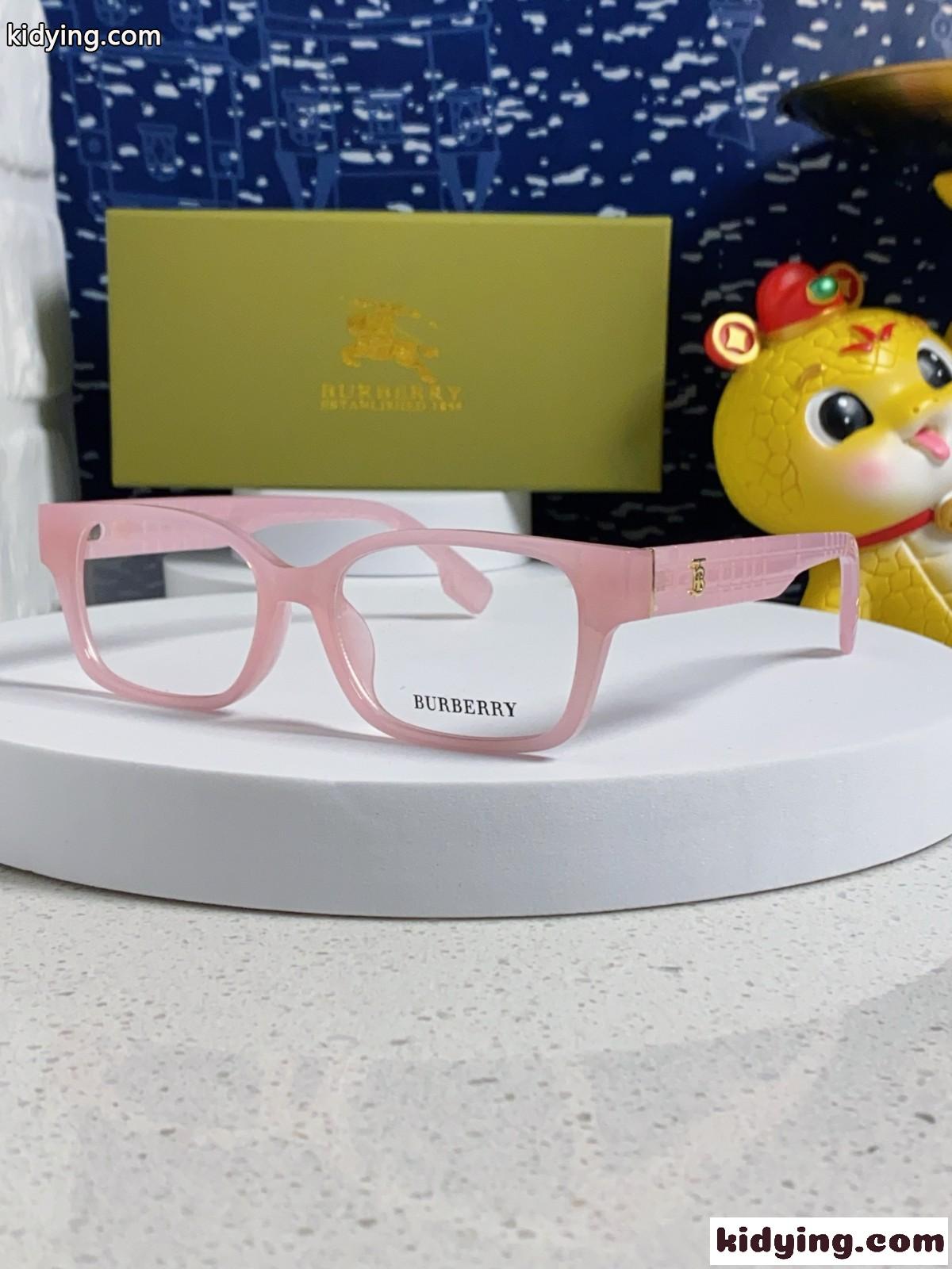 洗練された スクエアアイウェア バーバリー メガネ 偽物 ピンク-1