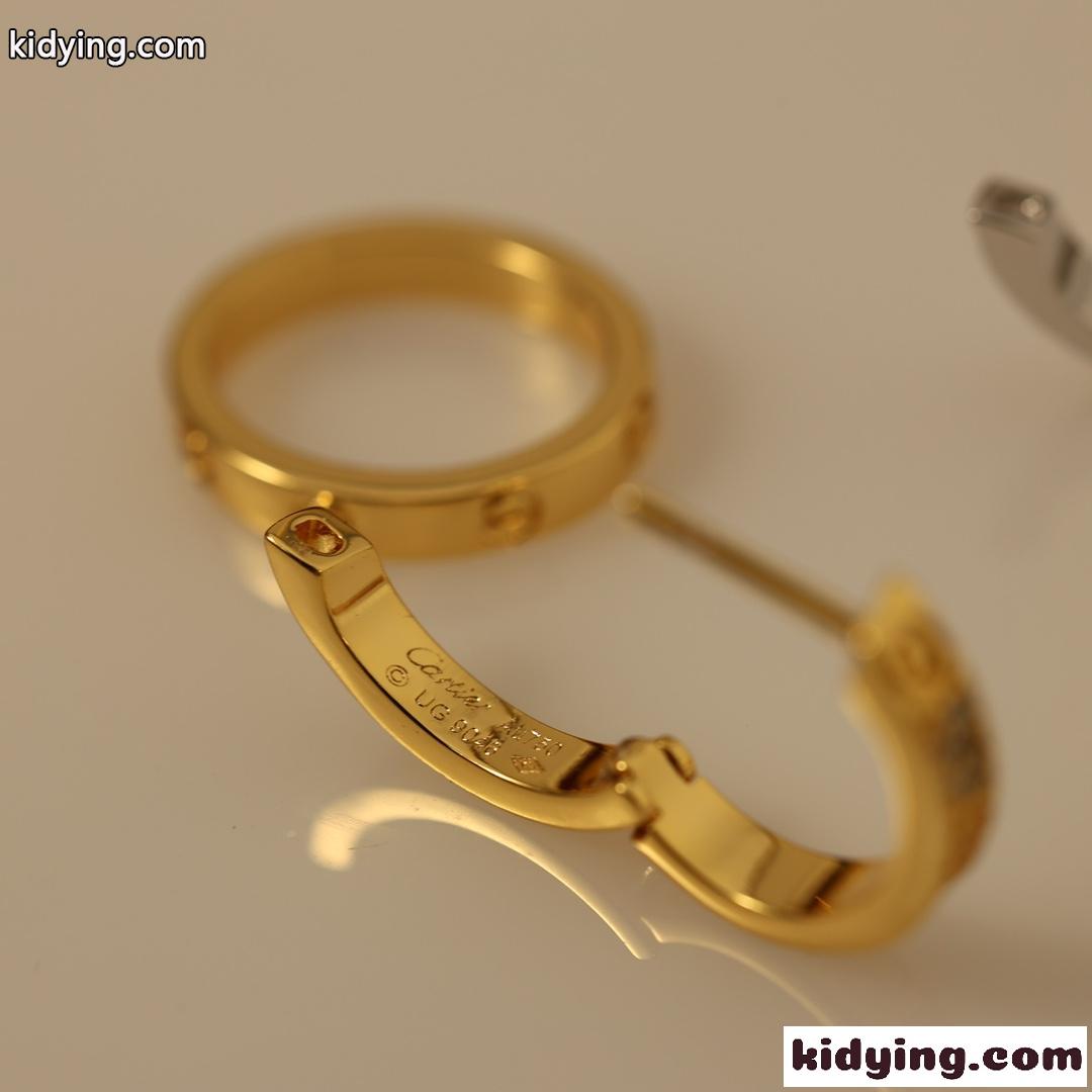 キラキラ 人気 合わせやすい カルティエ LOVEイヤリング コピー ピアス-4