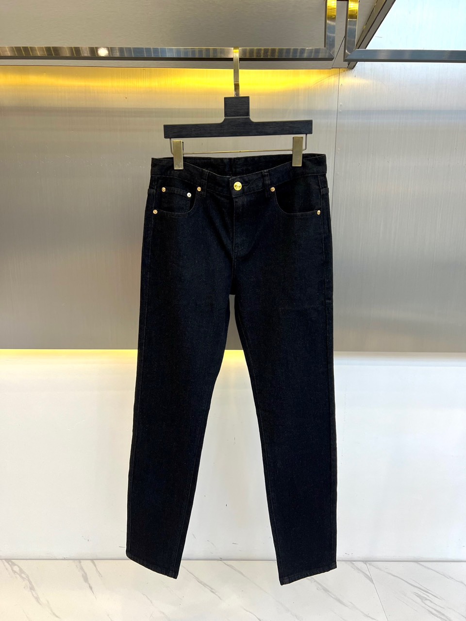 シンプル 合わせやすい ヴェルサーチェ ジーンズ 偽物 デニムパンツ-1