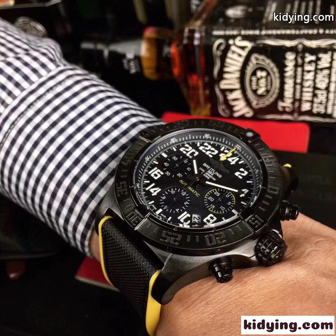 ブライトリング 人気 コピー Breitling アベンジャーズシリーズ 全自動機械43*13mm アーチ強化ガラス-1