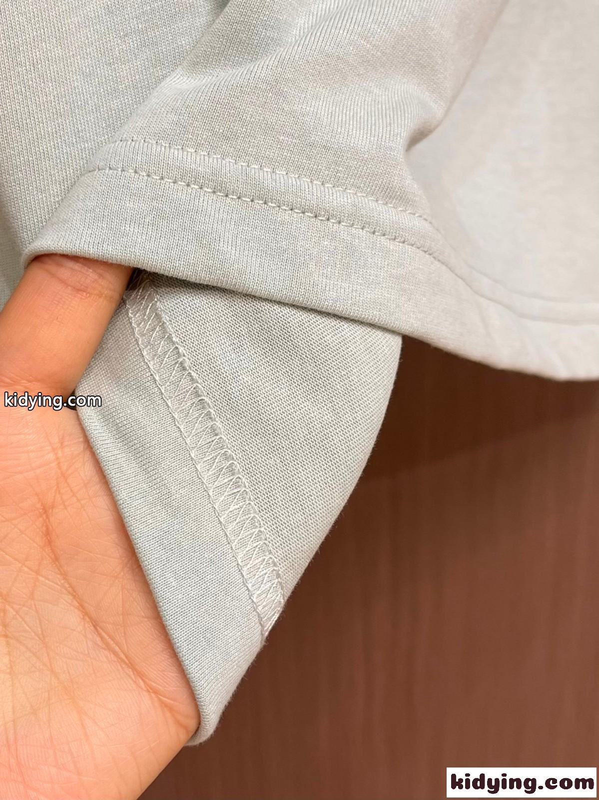 シンプル ロエベ Tシャツ 偽物 アナグラム 刺繍入り 半袖Tシャツ ライトグリーン-4