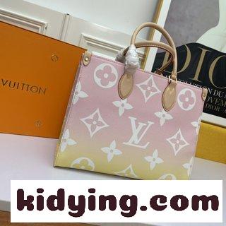 このOnTheGo中号の手袋は,シボレザーで古典的なMonogram模様の目立つ拡大をしております ルイヴィトンのバック コピー-3