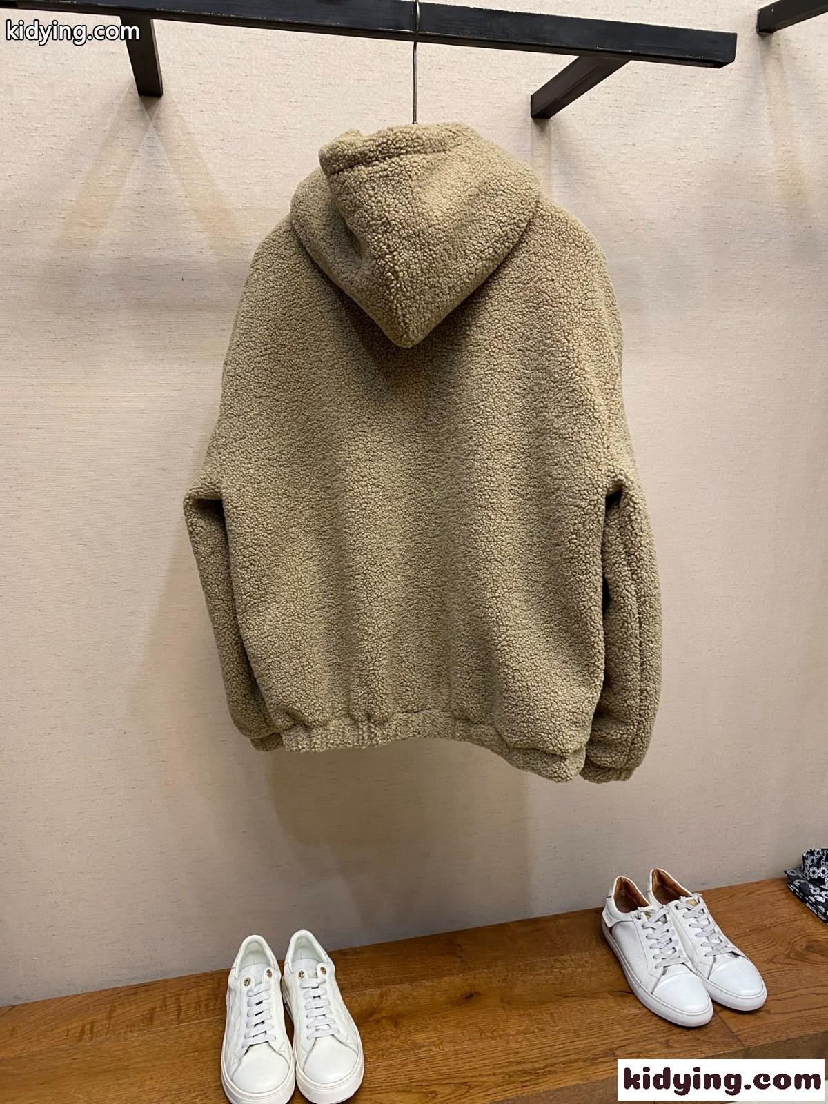 セリーヌ ジャケット 偽物 トリオンフ フード付き フリースジャケット-0