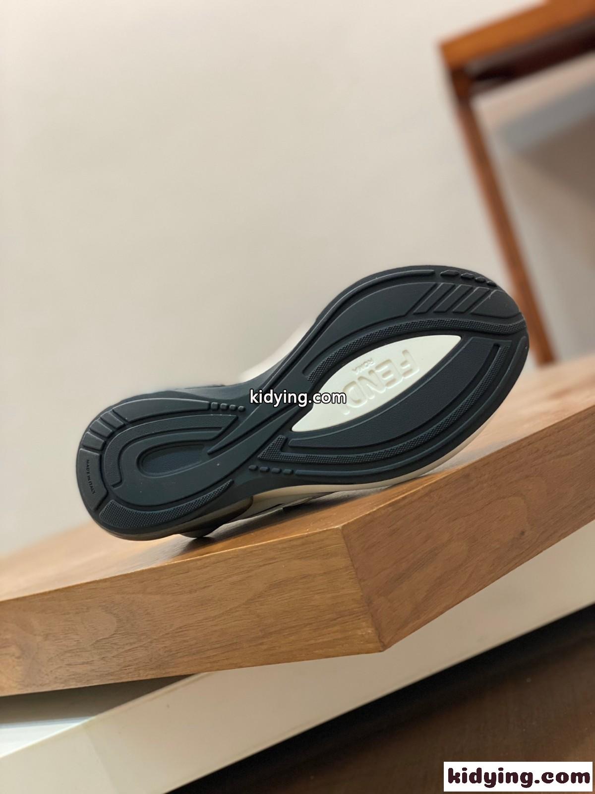 おしゃれ フェンディ ファースト 1 スニーカー スーパーコピー レディース 軽量-2