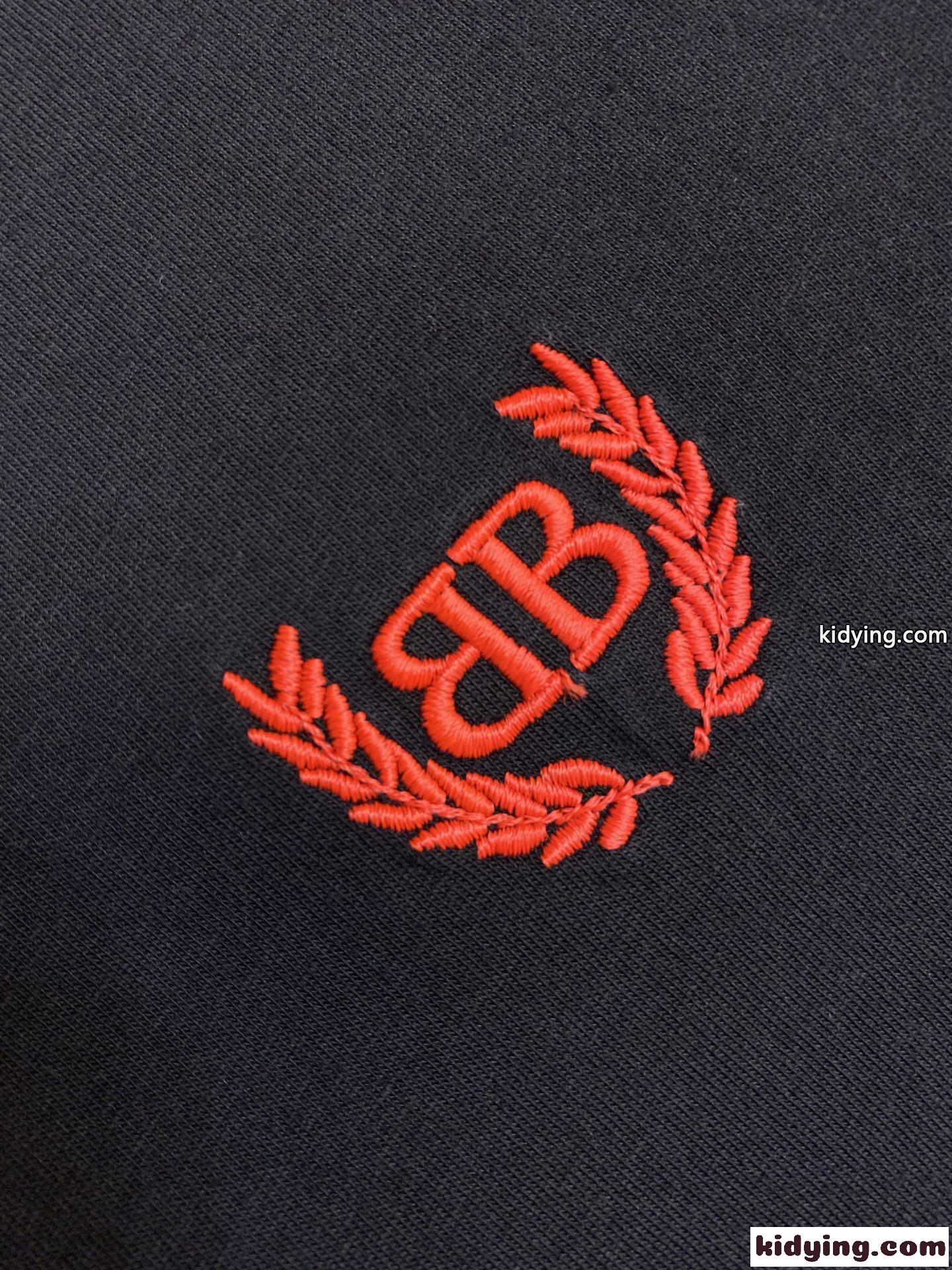 シンプル 刺繍入り クルーネック 半袖Tシャツ バレンシアガ Tシャツ コピー ブラック-3