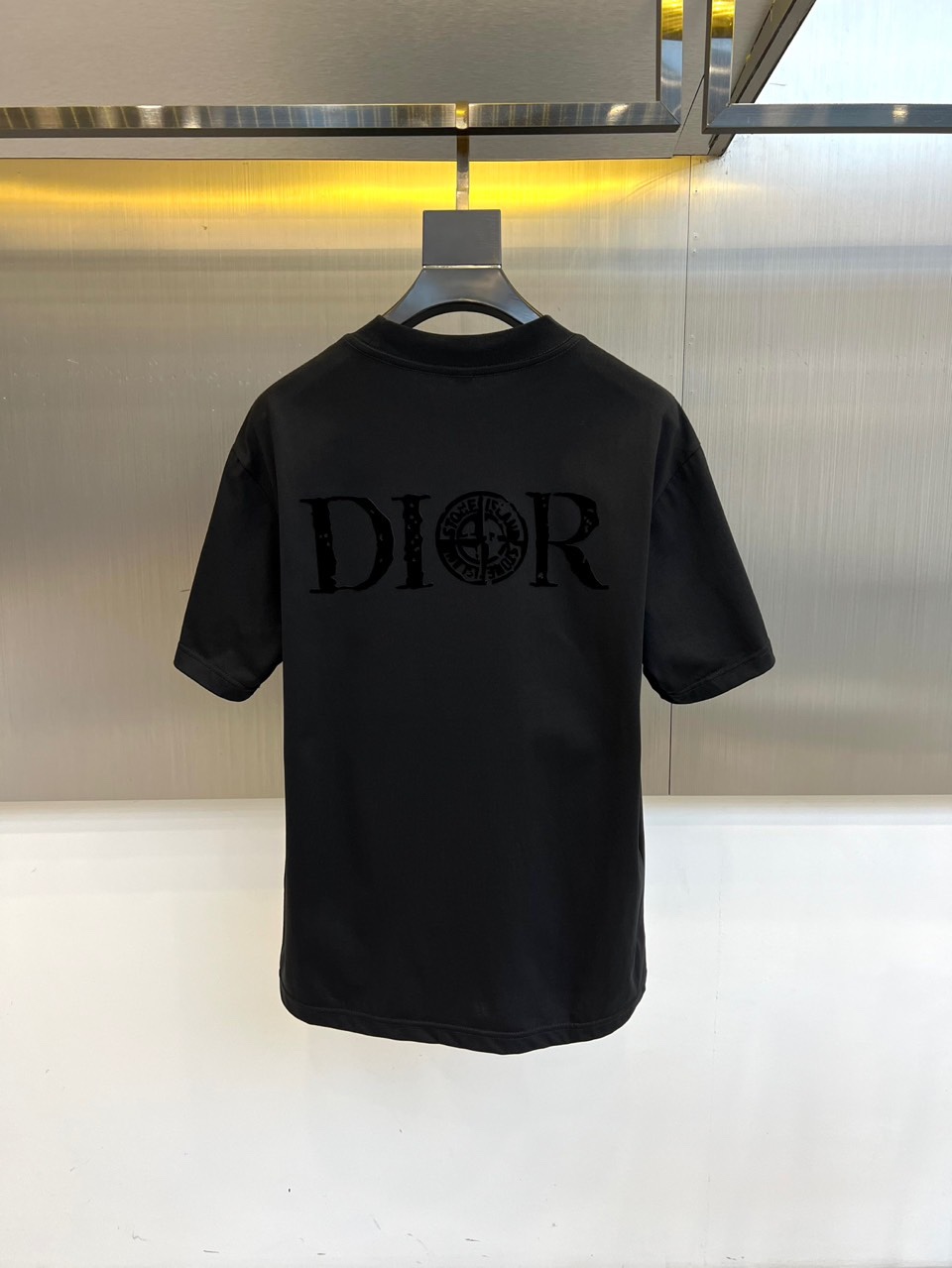 シンプル ロゴプリント コットン 半袖Tシャツ クリスチャン・ディオール Tシャツ 偽物 ブラック-0