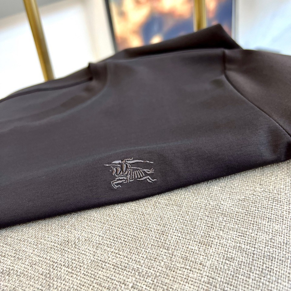 シンプル クルーネック 半袖Tシャツ バーバリー Tシャツ コピー ダークグレー-3