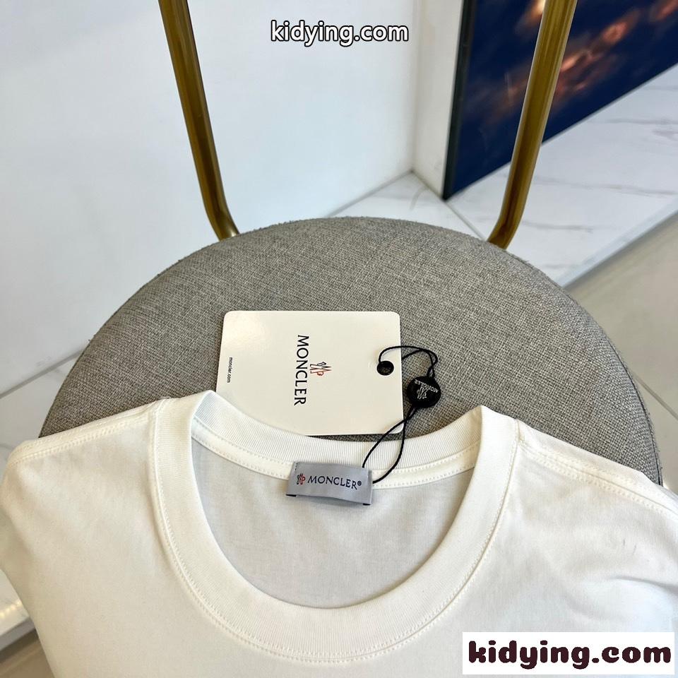 飽きのこない 人気 モンクレール 半袖Tシャツ コピー クルーネック ホワイト-2