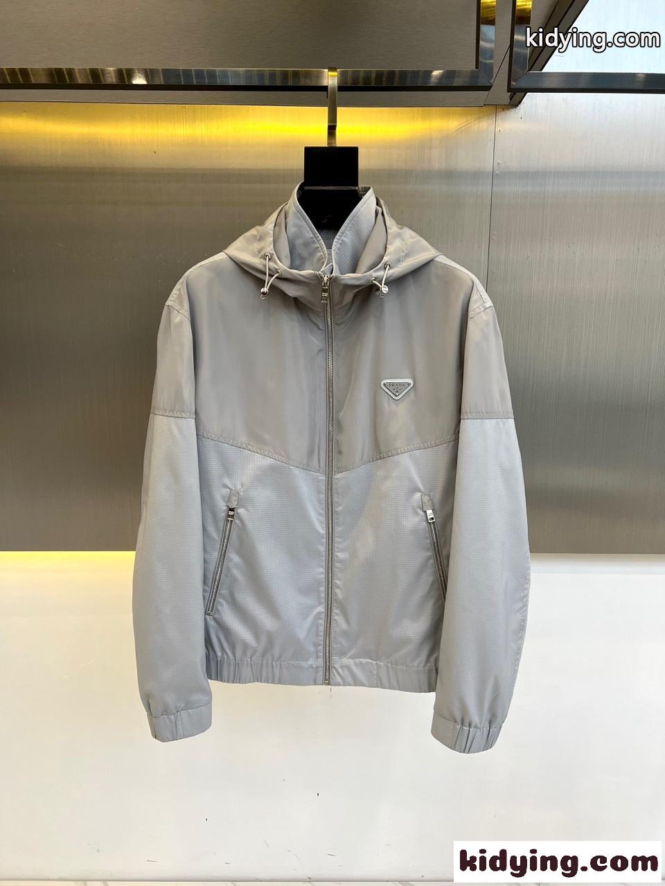 シンプル ロゴ入り フーデッドブルゾン プラダ ジャケット コピー グレー-1