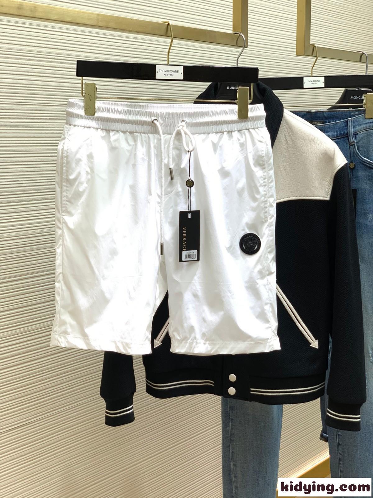 定番 カジュアル ヴェルサーチェ パンツ コピー 快適 メンズ ショートパンツ-0