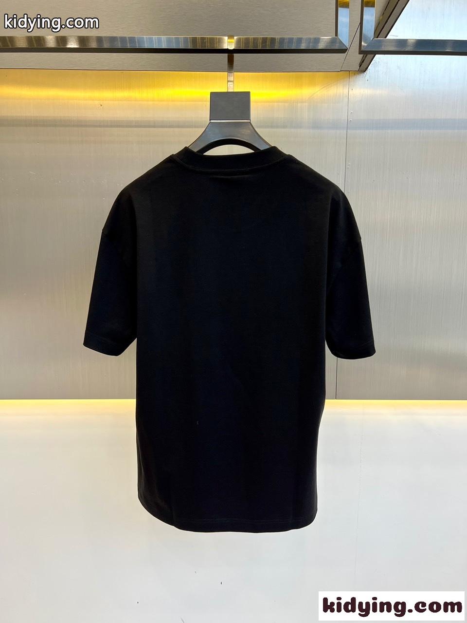 バーバリー Tシャツ コピー 大人気 ロゴ コットン クルーネック 半袖Tシャツ ブラック-3