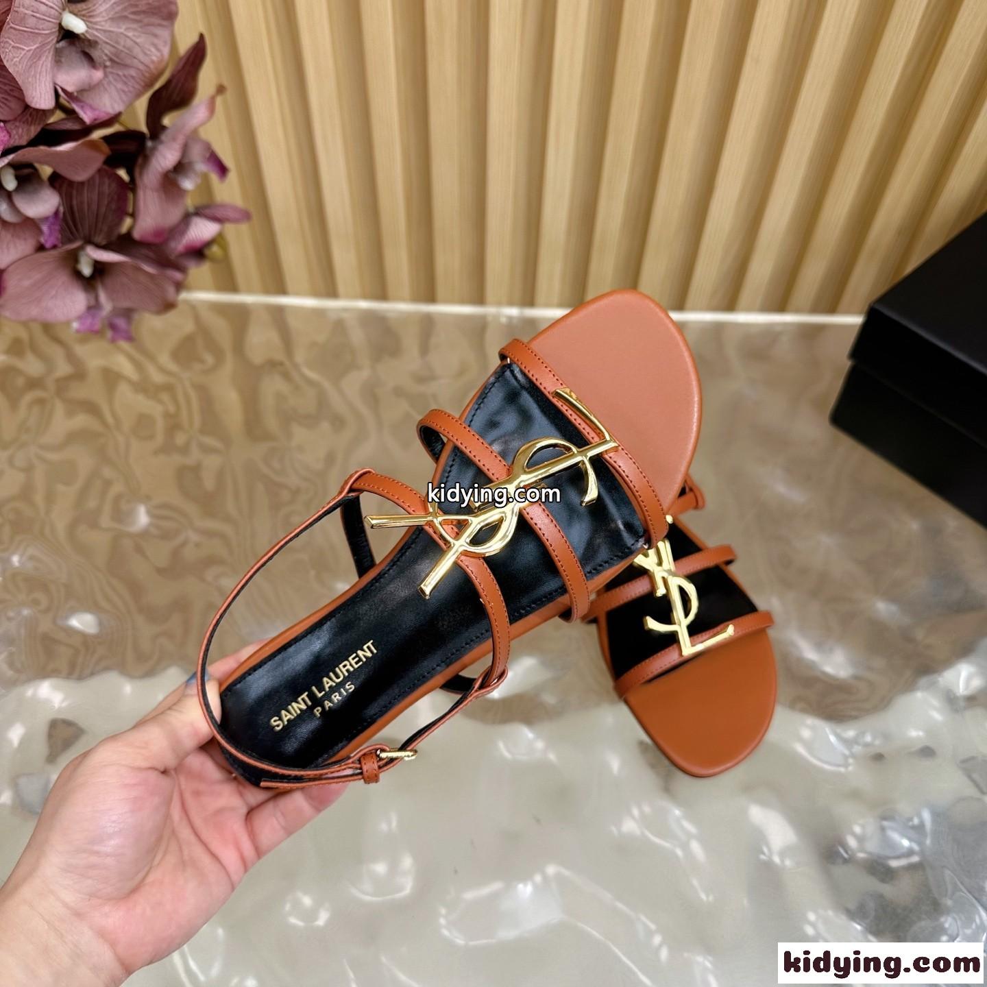 YSL カサンドラ サンダル イヴ・サンローラン スーパーコピーフラットサンダル ブラウン-3