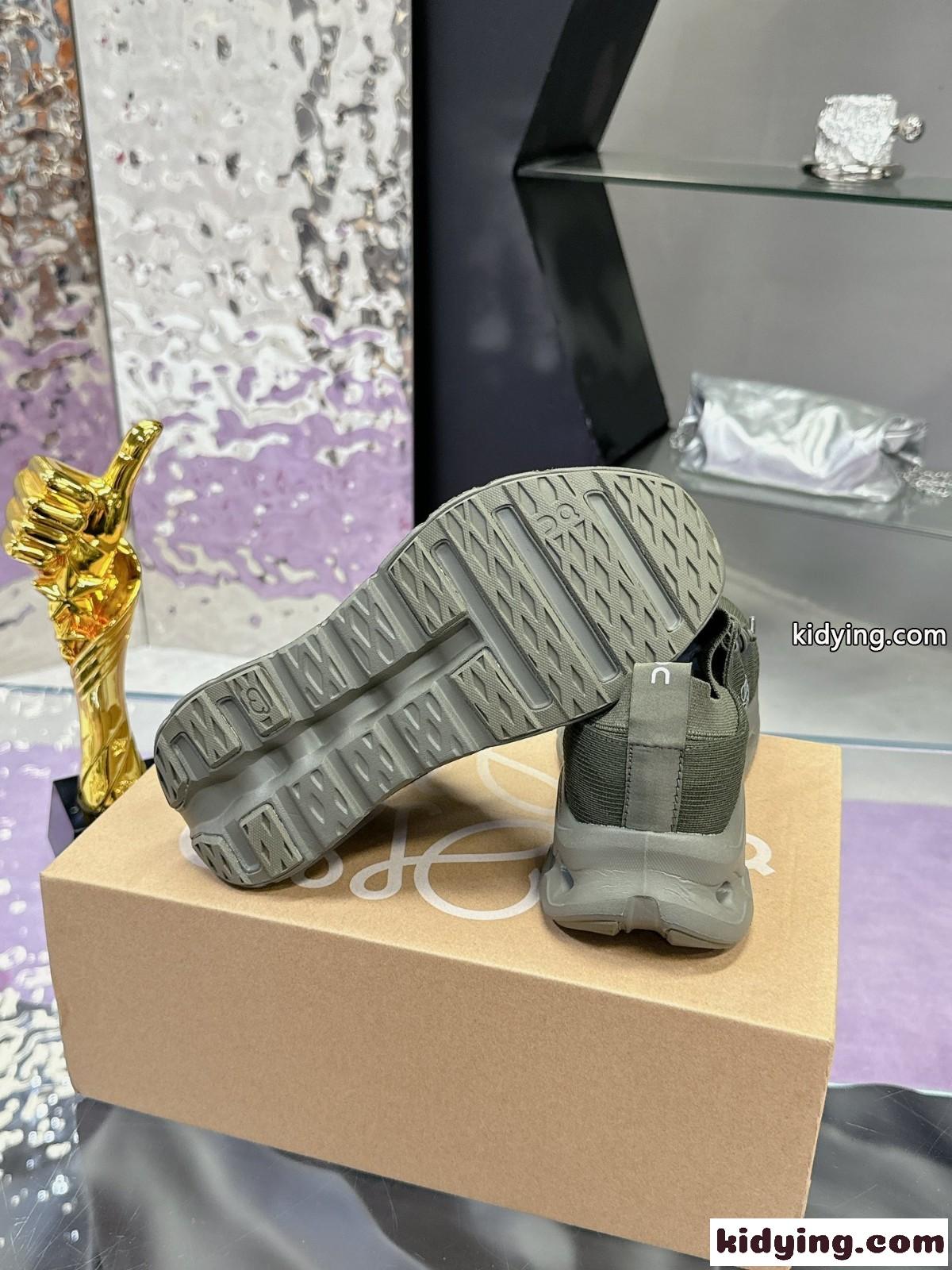 Loewe x On クラウドティルト コラボ スニーカー ロエベ スニーカー コピー オリーブ-5