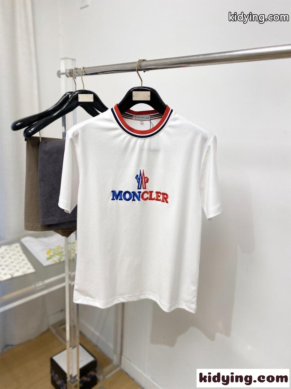 スタイリッシュ カジュアル 半袖Tシャツ モンクレール Tシャツ 偽物 ホワイト-0