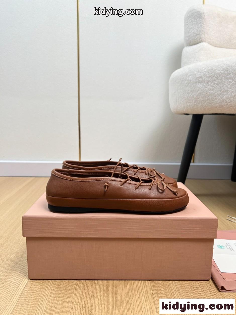 上品 可愛い ナッパレザー バレリーナ ミュウミュウ シューズ コピー ブラウン-0