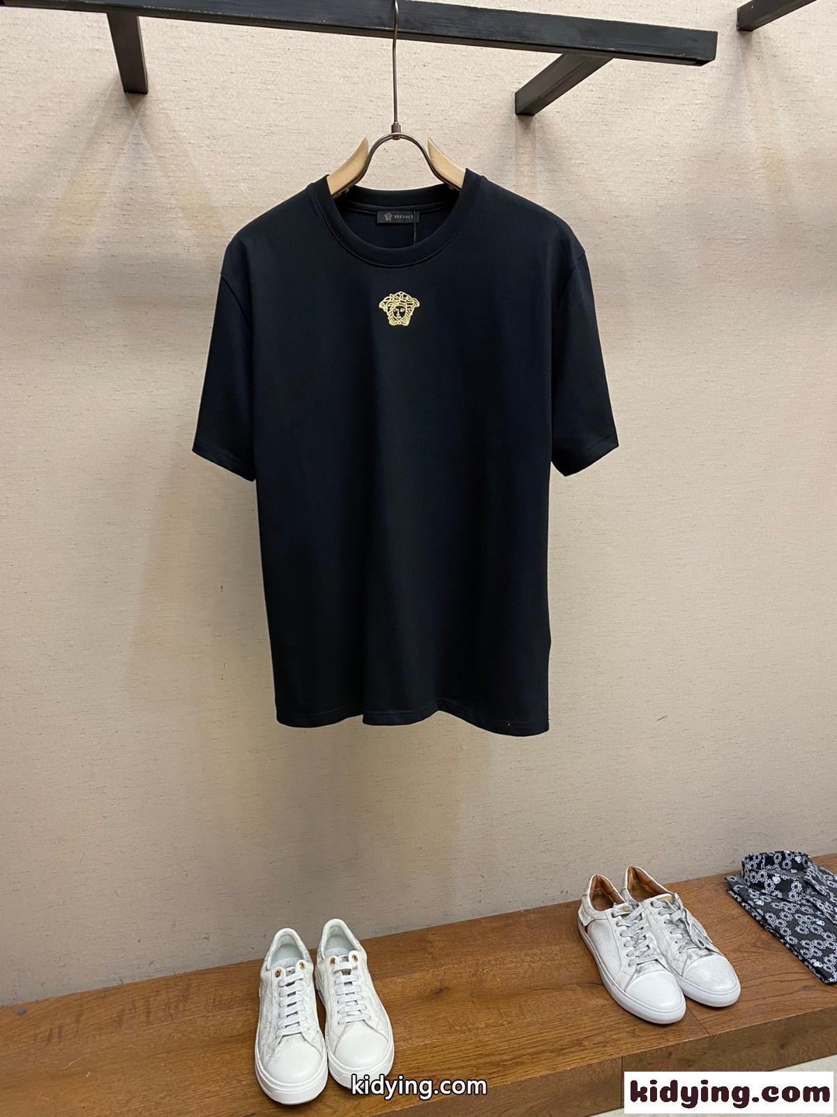 メドゥーサ 刺繍入り メンズ 半袖 トップス ヴェルサーチェ Tシャツ コピー-2