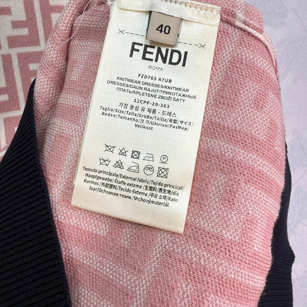 カジュアル フェンディ セーター 偽物 FFロゴ クルーネック プルオーバー-3
