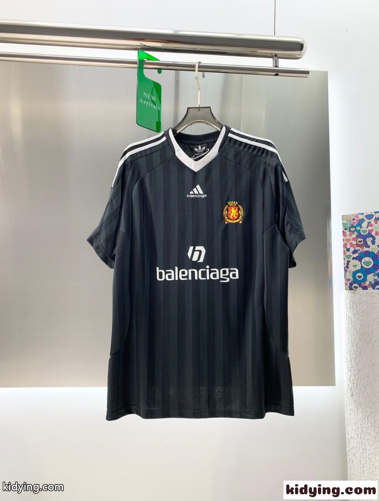 BALENCIAGA×adidas SOCCER オーバーサイズTシャツ バレンシアガ Tシャツ コピー ユニセックス-0