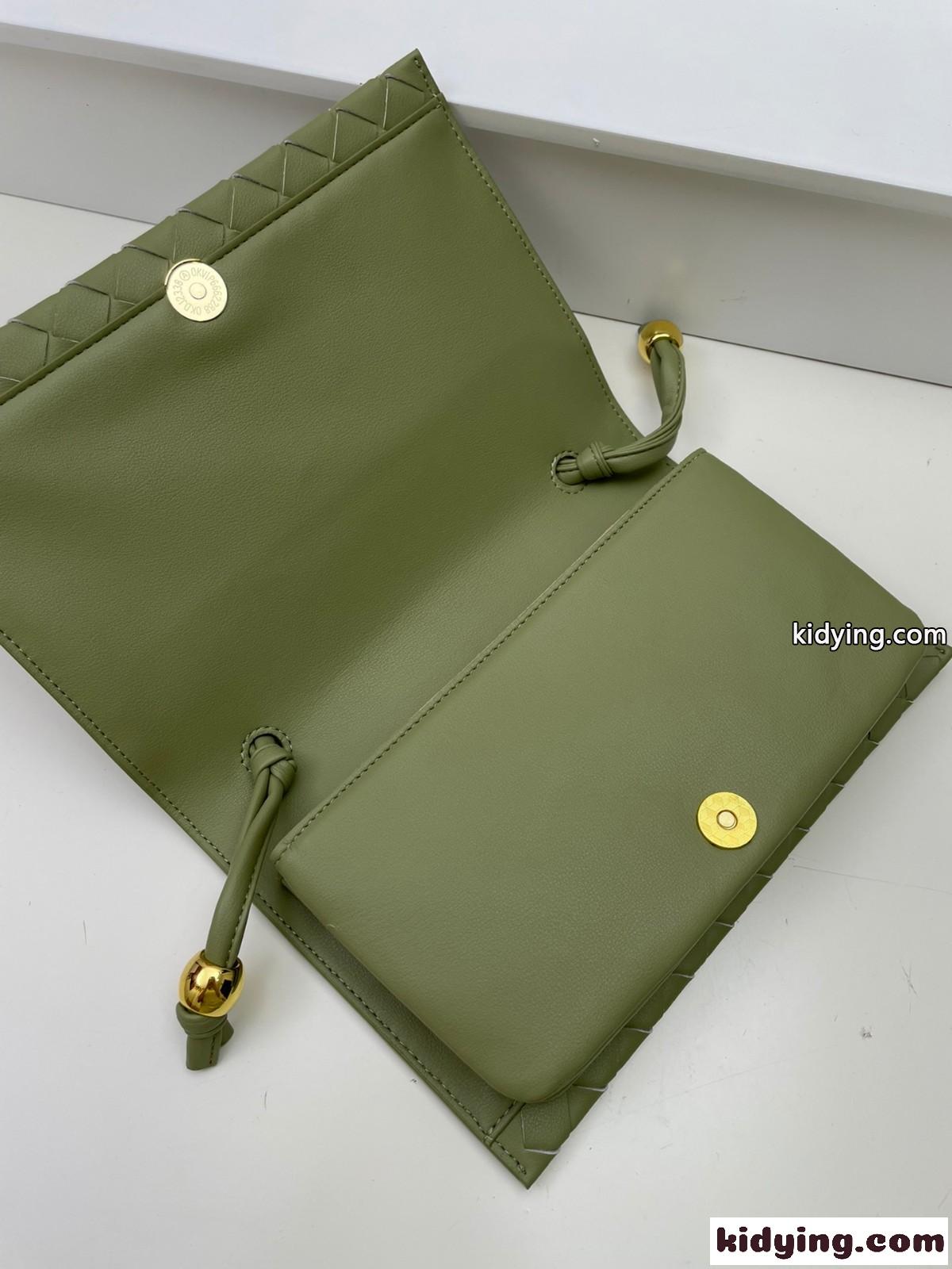 23SS Trio Pouch トリオ ポーチ ストラップ バッグ ボッテガ・ヴェネタ バッグ コピー グリーン-4