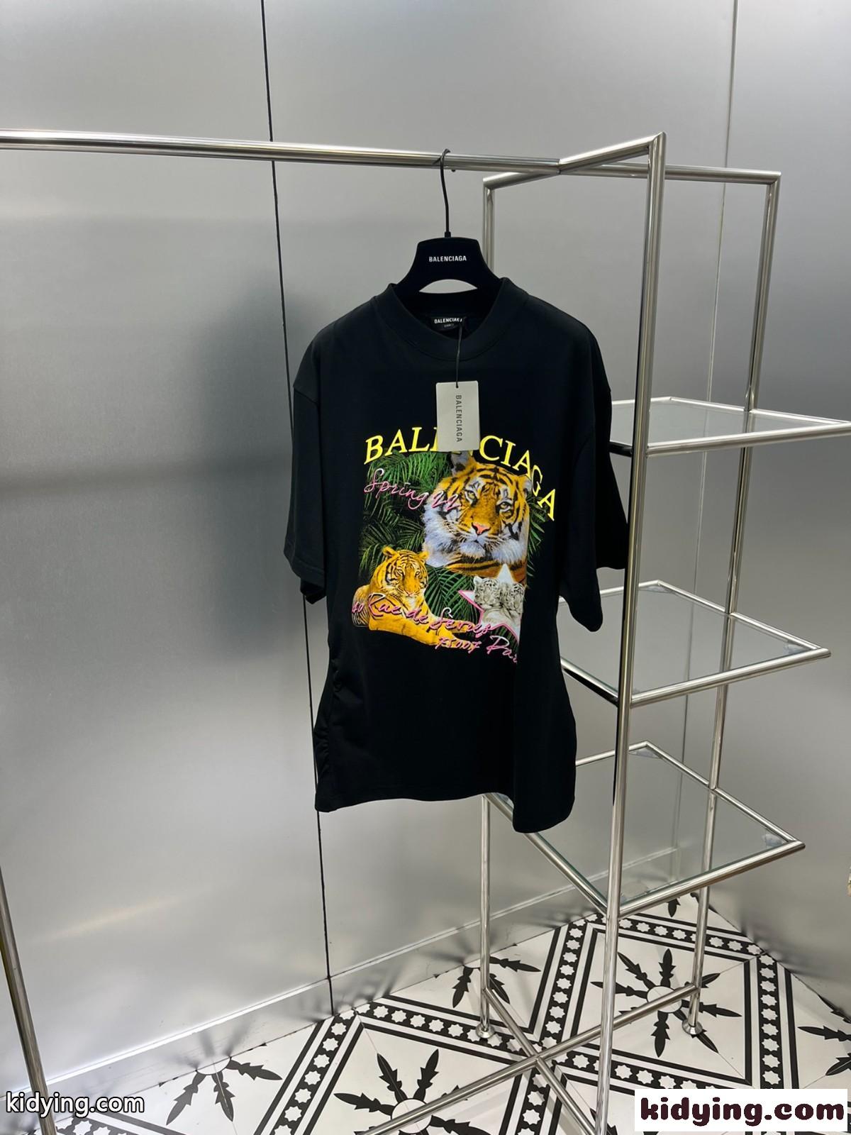 バレンシアガ Tシャツ コピー 大人気 新作 プリント ゆったり クールネック カジュアル 半袖 柔らかい ファッション-2
