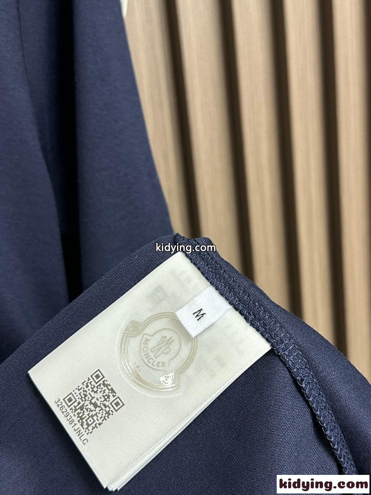カジュアル 定番 クルーネック 半袖Tシャツ モンクレール Tシャツ コピー ネイビー-3