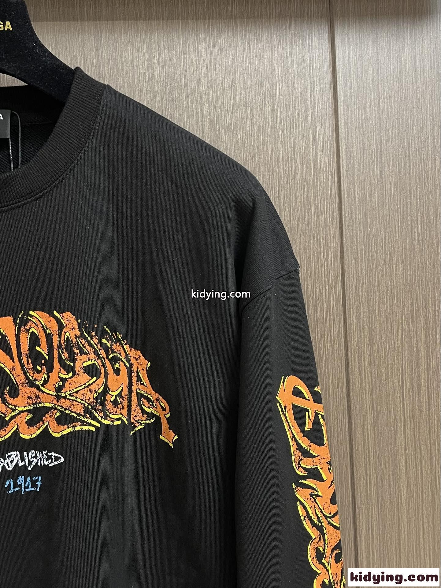 おしゃれ カジュアル プリント ロングスリーブ Tシャツ バレンシアガ Tシャツ コピー ブラック-2