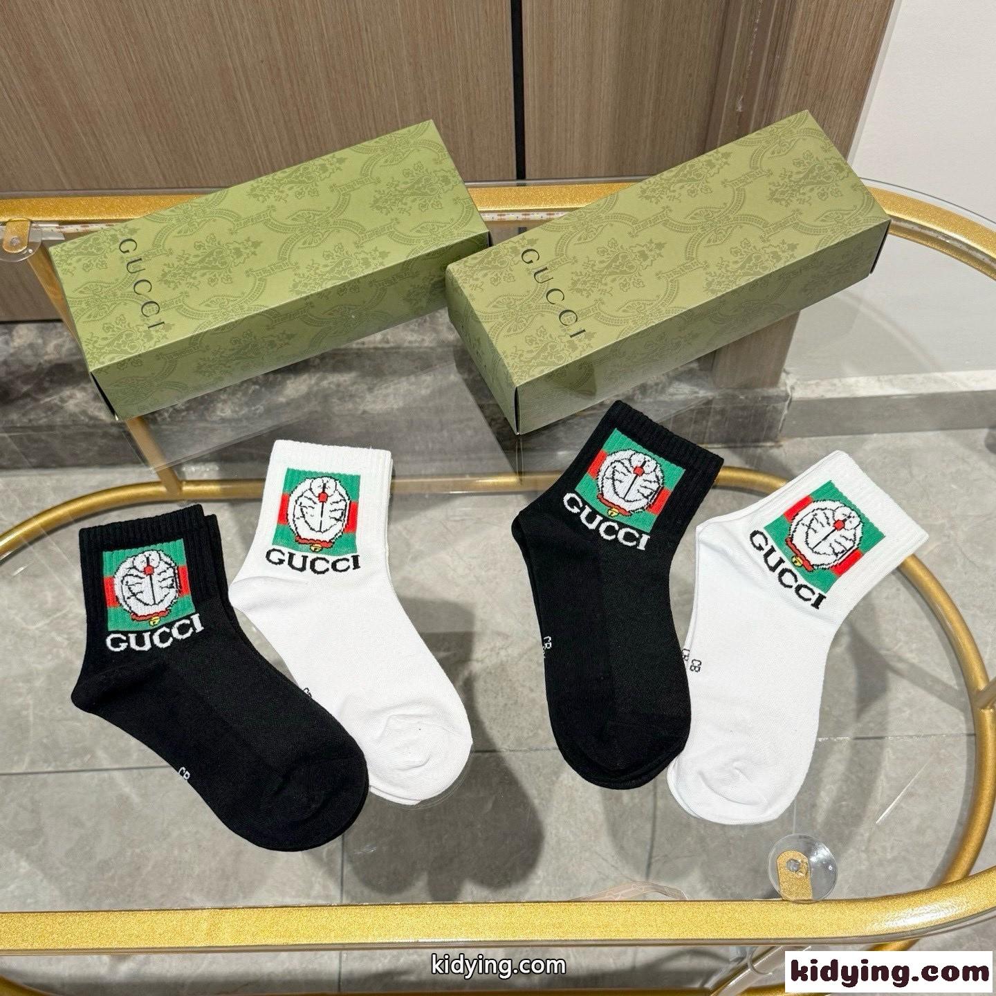 Gucci × ドラえもん 4足セット ソックス グッチ 靴下 偽物 合わせやすい-4