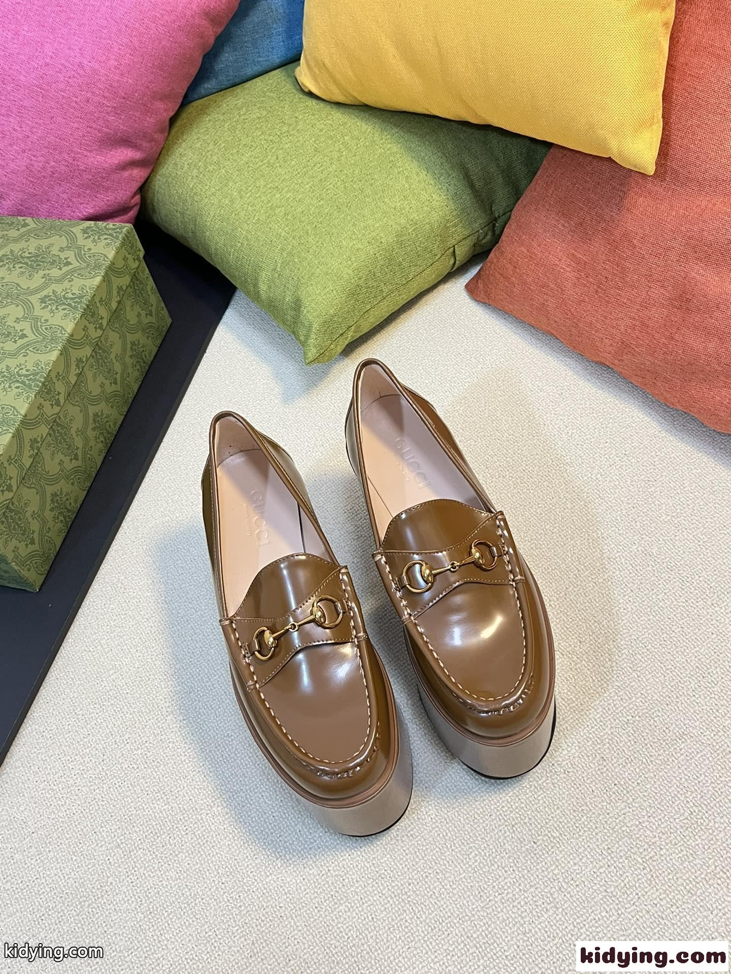 GUCCI ホースビット ウィメンズ プラットフォーム ローファー グッチ シューズ コピー ブラウン-4