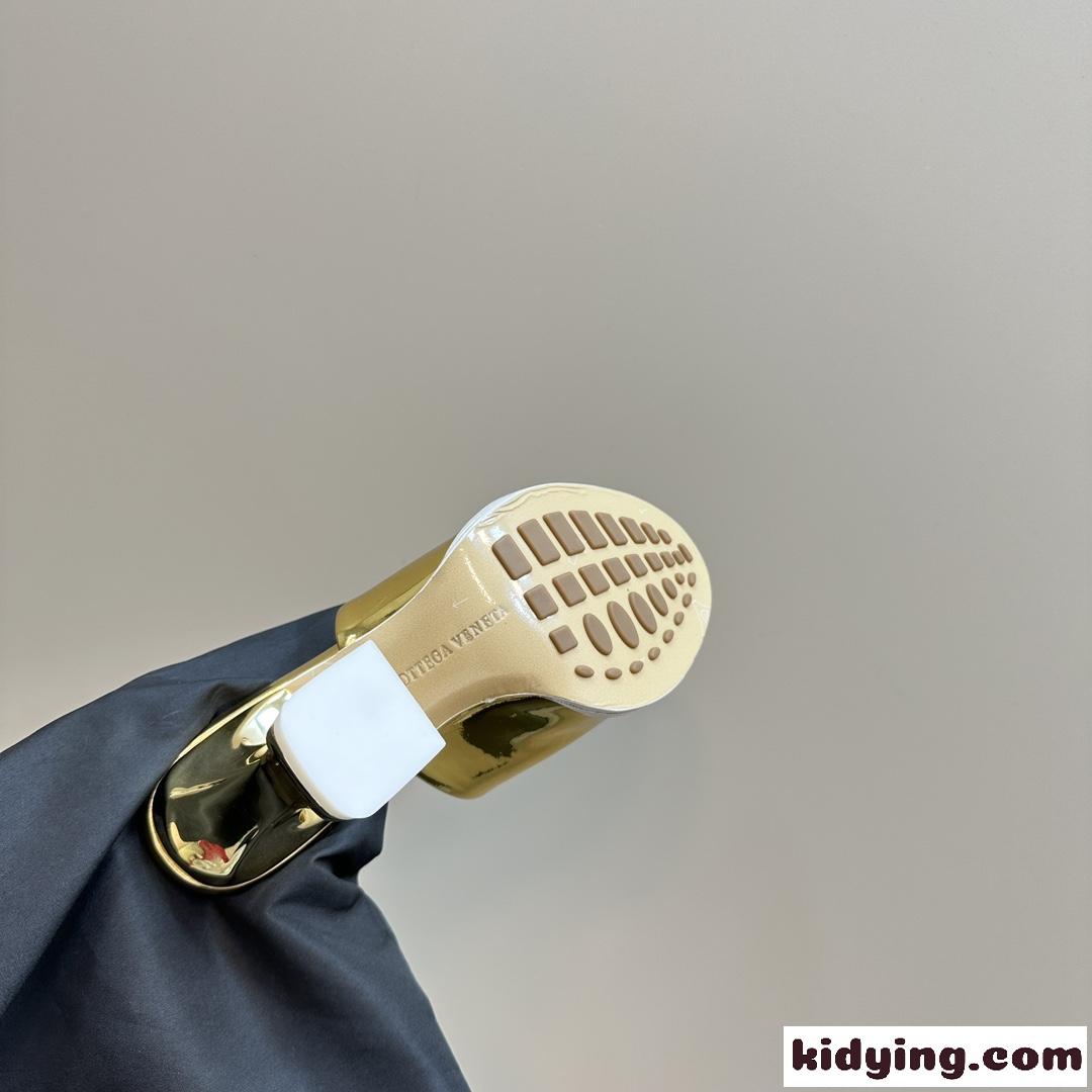 人気 チャチャ ミュール ボッテガ・ヴェネタ サンダル スーパーコピー ゴールド-3