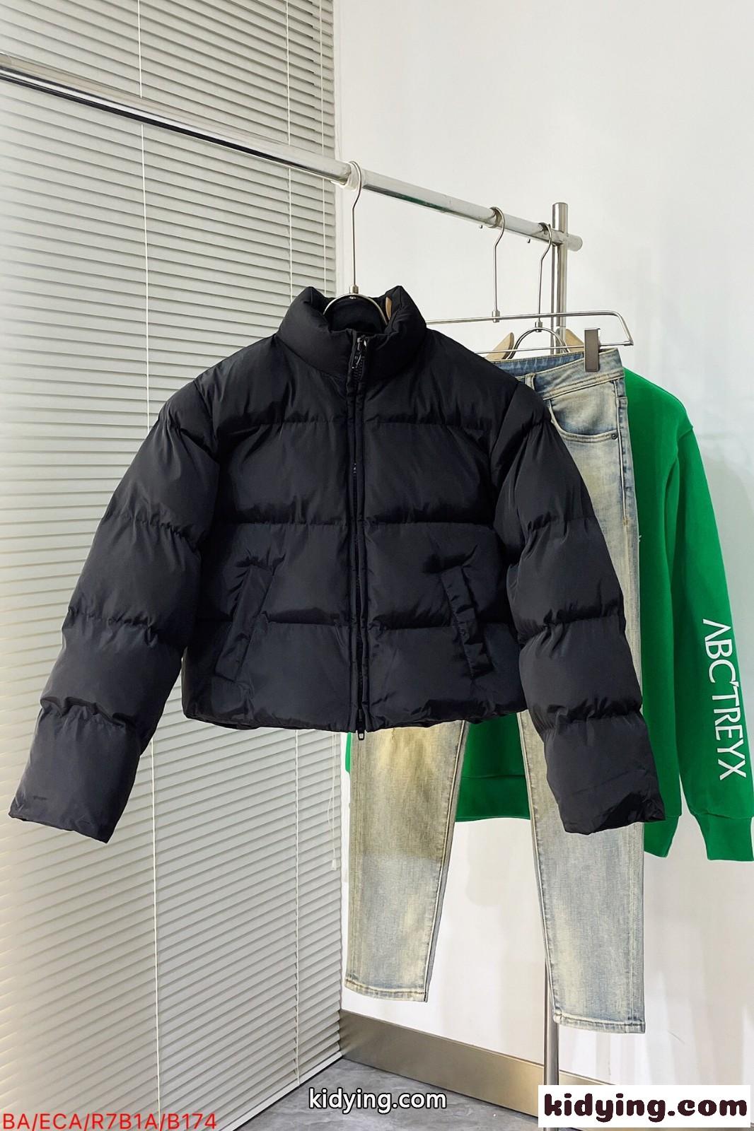 SHRUNK PUFFER ジャケット バレンシアガ ダウンジャケット コピー ブラック-0