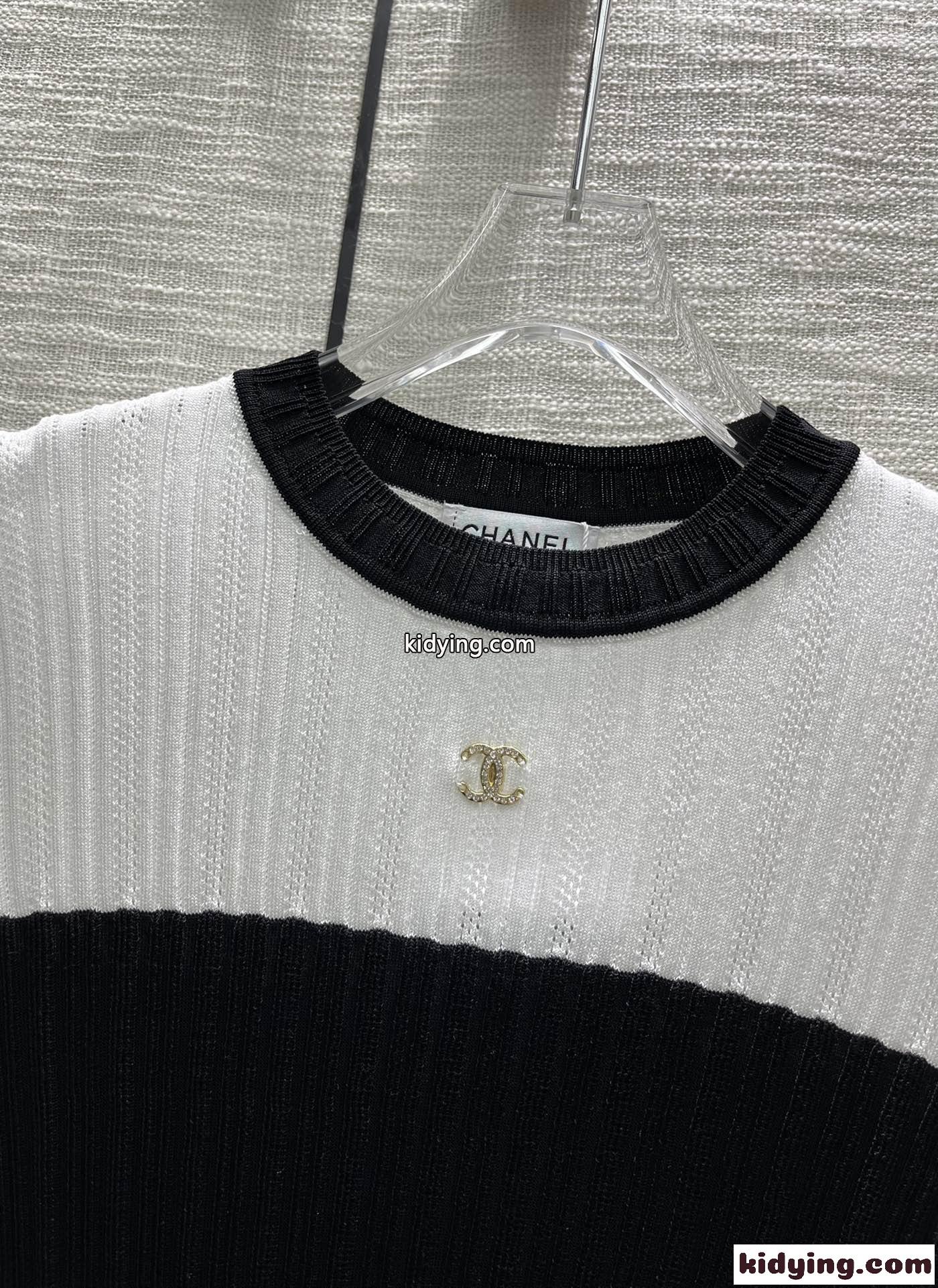 おしゃれ フェミニン バイカラー 優しい肌触り 快適 シャネル tシャツ コピー 半袖 カットソー トップス-4
